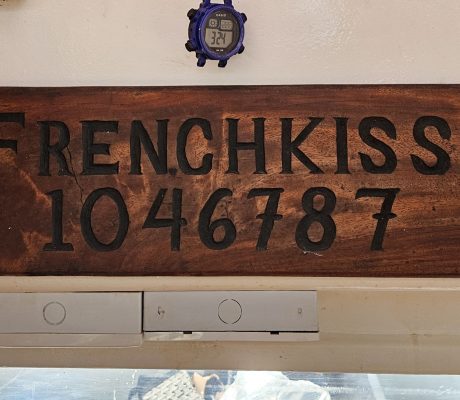 Official No: 1046787 - SV French Kiss